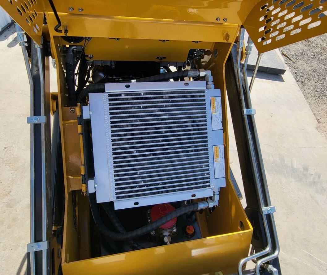 AGT MX-CRT23 Mini Skid Steer (23HP Commercial Engine), photo 7 of 11