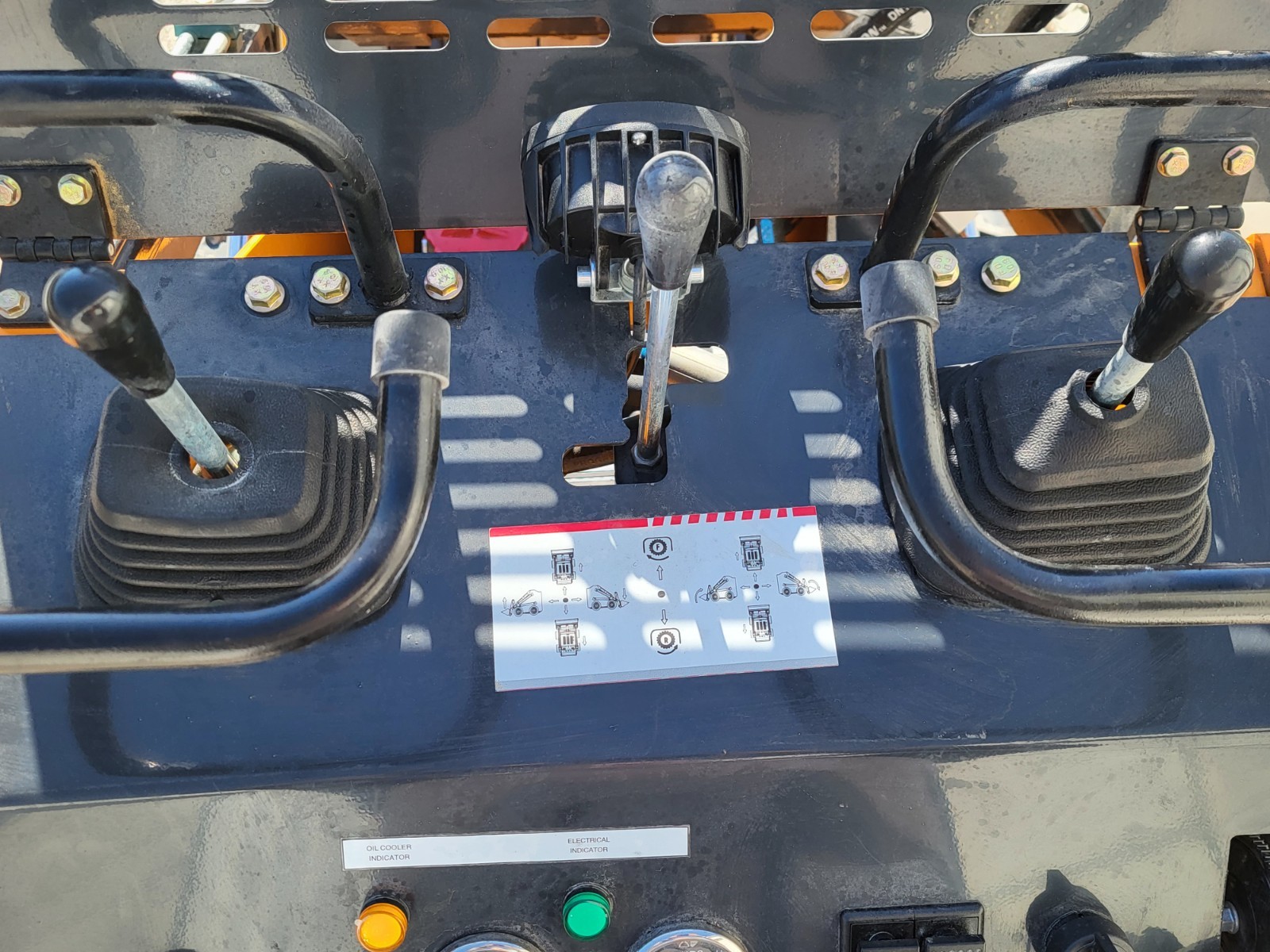 ATS-T460 Compact Track Mini Skid Steer Loader, photo 7 of 11