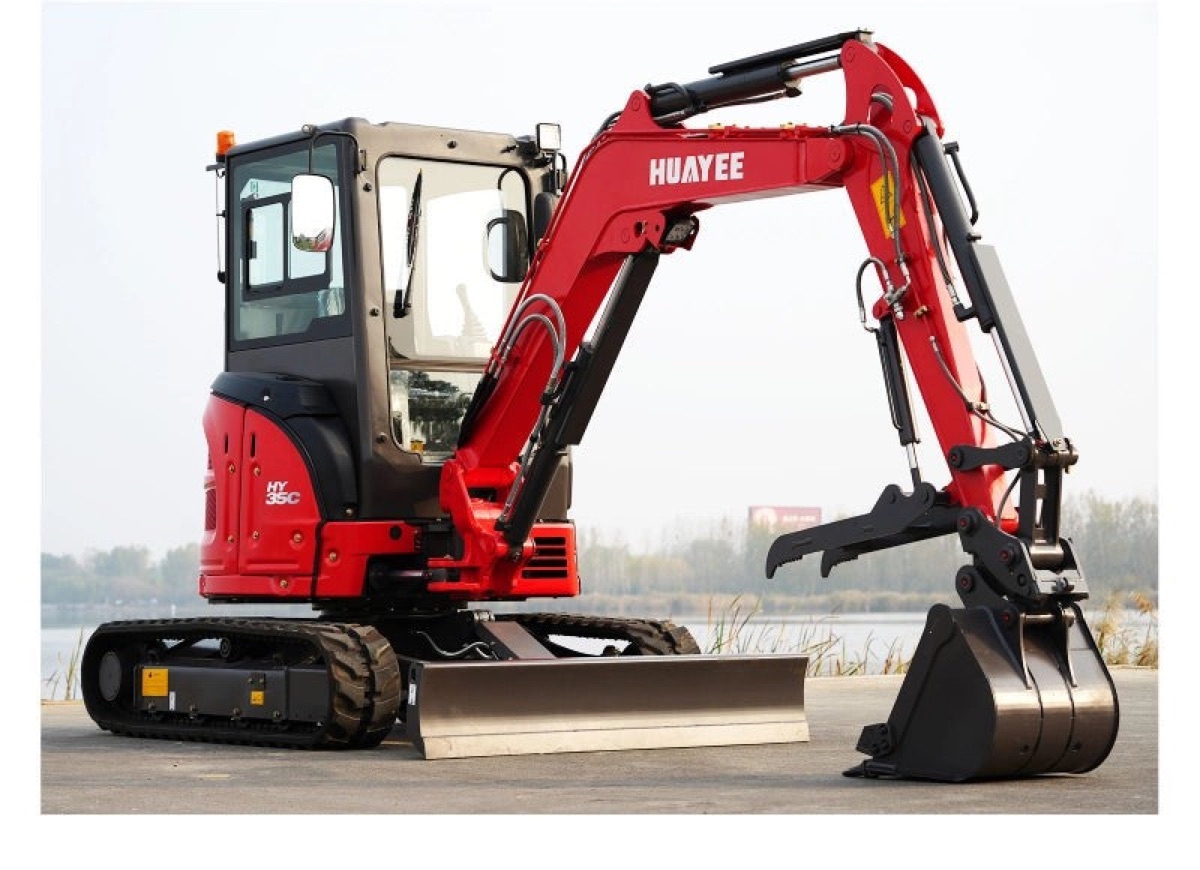 3.5 Ton Yanmar Diesel Mini Excavator with Enclosed A/C Cab, Hydraulic Thumb and Swing Boom, photo 5 of 8