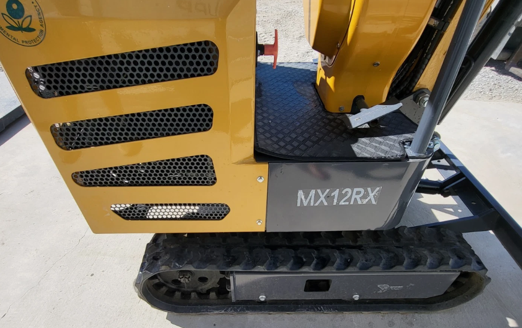 AGT MX12RX 1-Ton Pro Pilot Control Mini Excavator, photo 6 of 9