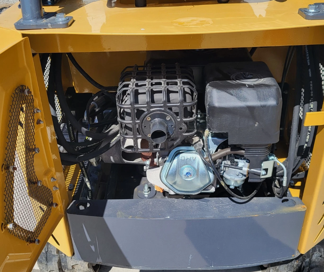 AGT MX12RX 1-Ton Pro Pilot Control Mini Excavator, photo 8 of 9