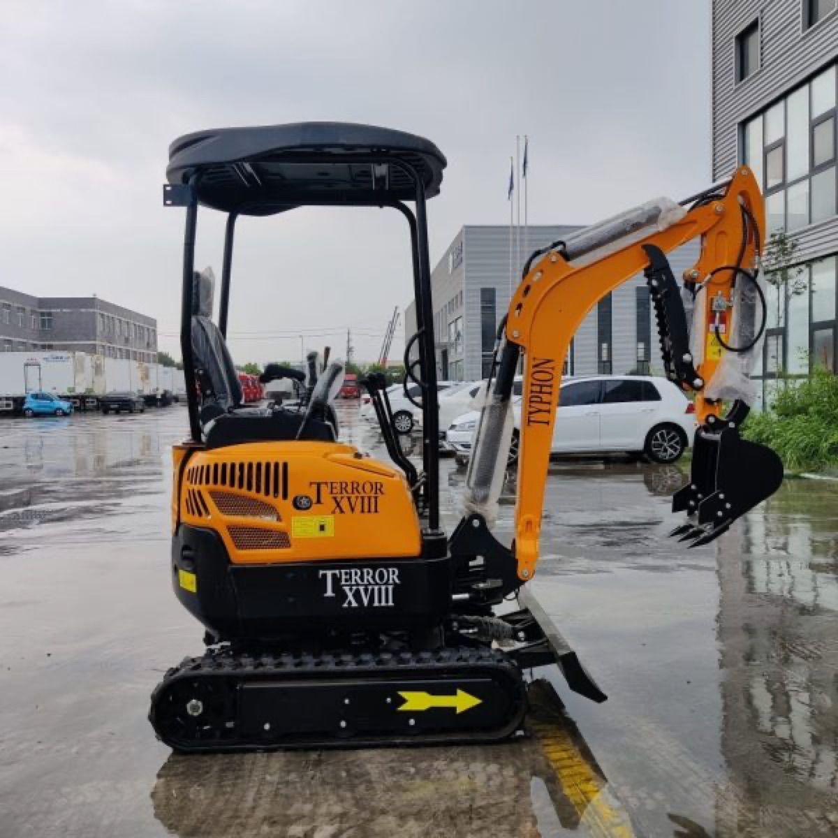 TYPHON TERROR XVIII 4000 lb Mini Excavator, photo 4 of 12